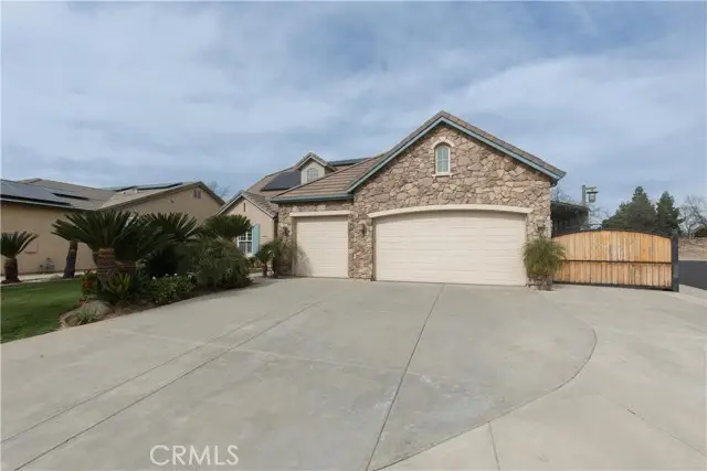 3357 Buckingham, Clovis, CA 93619 - #3