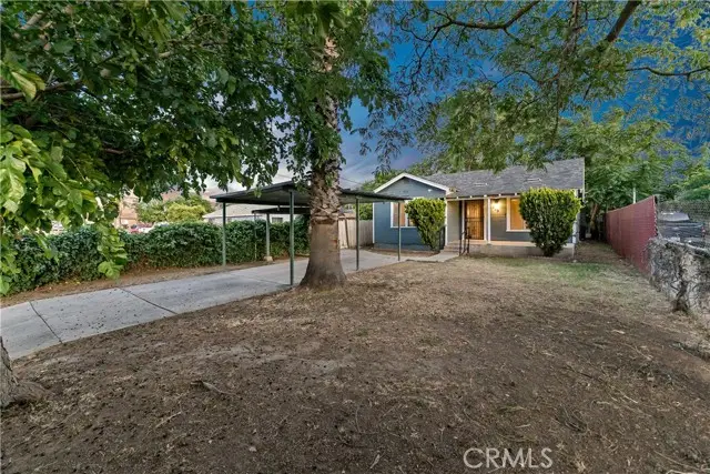 129 Atchison, Fresno, CA 93706 - #2