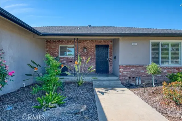 2569 Los Altos Avenue, Fresno, CA 93710 - #2