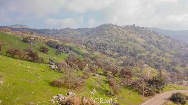 38938 Pepperweed Rd, Squaw Valley, CA 93675