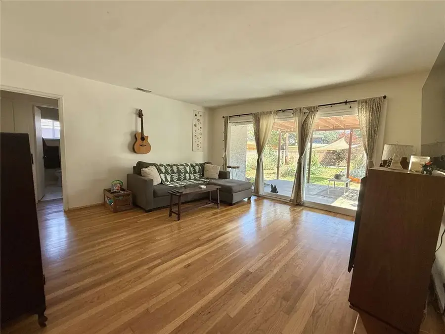 4331 Johanna Avenue, Lakewood, CA 90713 - #2