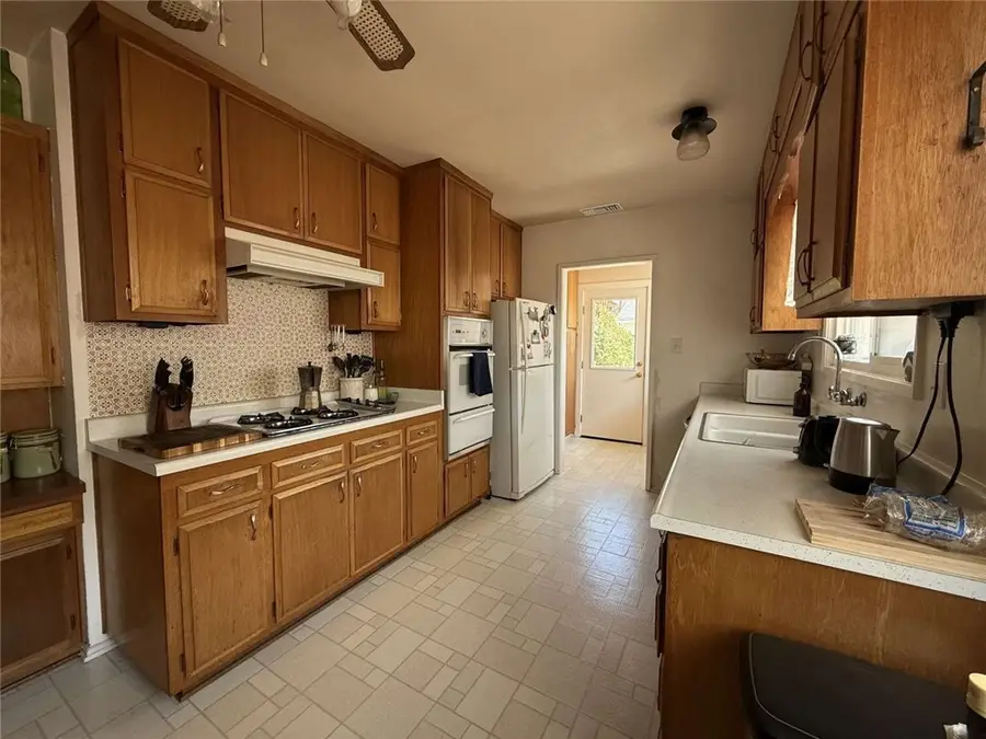 4331 Johanna Avenue, Lakewood, CA 90713 - #3