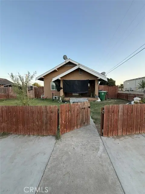 20391 3rd, Stratford, CA 93266 - #1