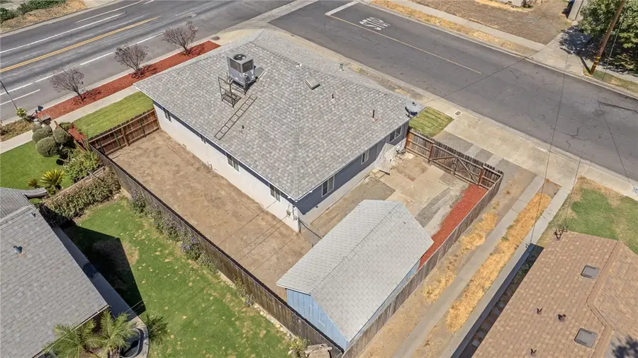 1229 Redington, Hanford, CA 93230 - #2
