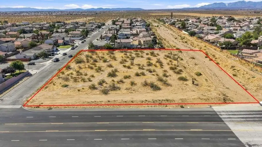 5120 Delicious Street, Adelanto, CA 92301 - #3