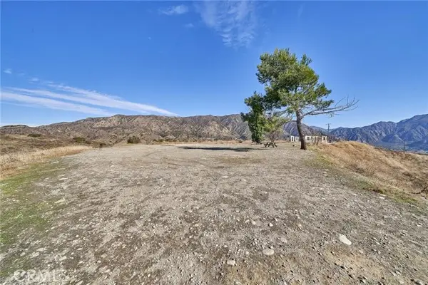 9401 Tujunga Valley Street, Sunland, CA 91040