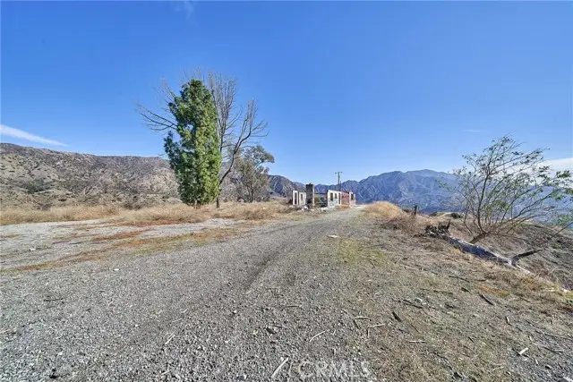 9401 Tujunga Valley Street, Sunland, CA 91040 - #2