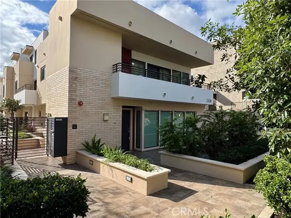 2428 E Del Mar Boulevard  #101, Pasadena, CA 91107