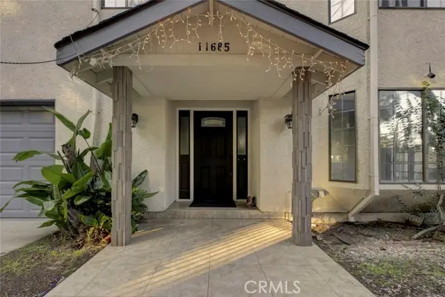 5802 Colfax Avenue, North Hollywood, CA 91601 - Image #1