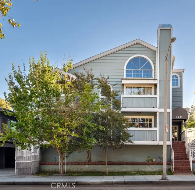 4211 Arch Drive  #103, Studio City, CA 91604 - Image #1