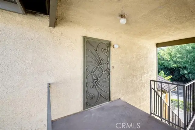 3022 Valle Vista  #6, Los Angeles, CA 90065 - #2