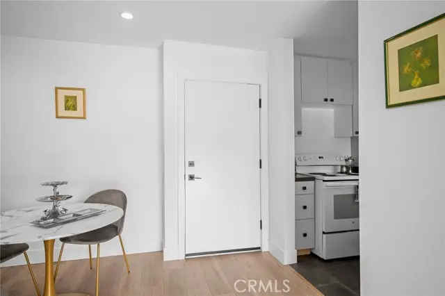 5460 White Oak  #G324, Encino, CA 91316 - Image #3