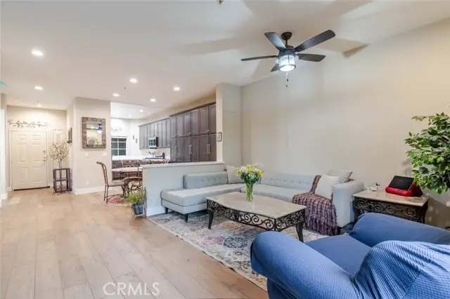 10604 Valley Spring Lane  #105, Toluca Lake, CA 91602 - #2