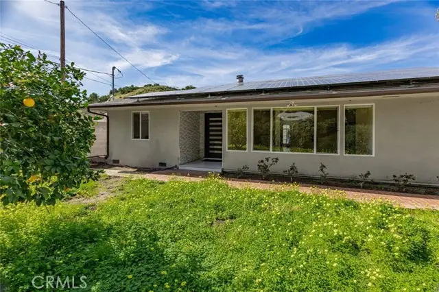 9711 Wheatland Avenue, Sunland, CA 91040 - #2