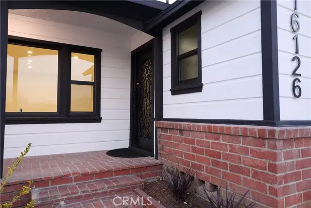 16126 Blackhawk Street, Granada Hills, CA 91344 - #2