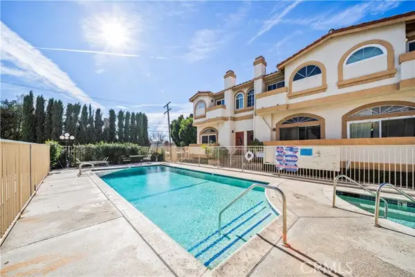 19950 Sherman Way Unit A  #A, Winnetka, CA 91306