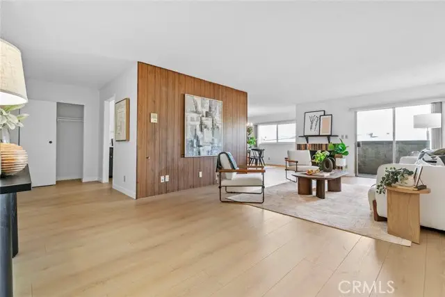 320 Stocker St  #208, Glendale, CA 91207 - #2