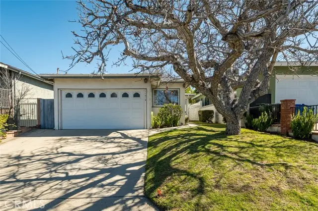 11014 Leolang, Sunland, CA 91040 - #3