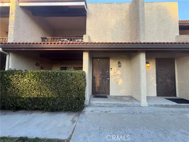 9702 Via Roma, Burbank, CA 91504 - #1