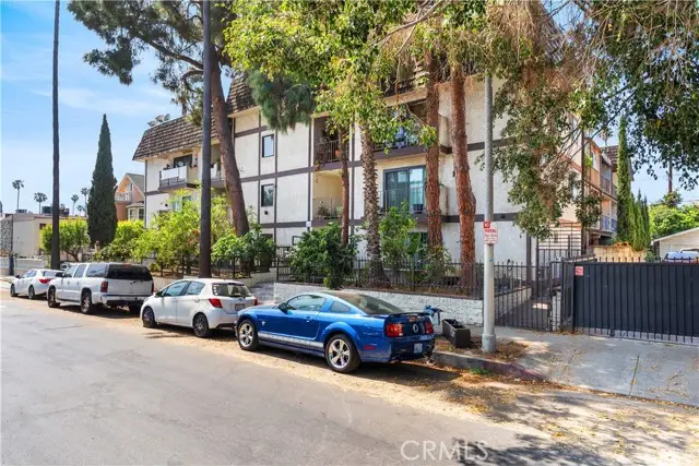 1559 Winona  #D3, Los Angeles, CA 90027 - #2
