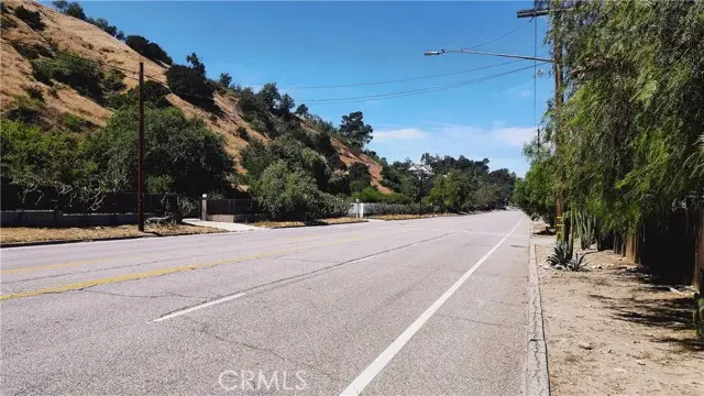 9562 Wentworth Street, Sunland, CA 91040 - #2