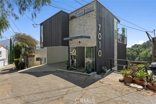 7010 Loyal Trail, Los Angeles, CA 90068 - #3