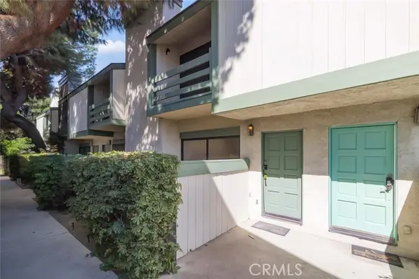 7550 Zombar  #11, Van Nuys, CA 91406