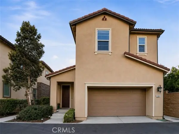 2886 Villa Catalonia Court, Corona, CA 92881