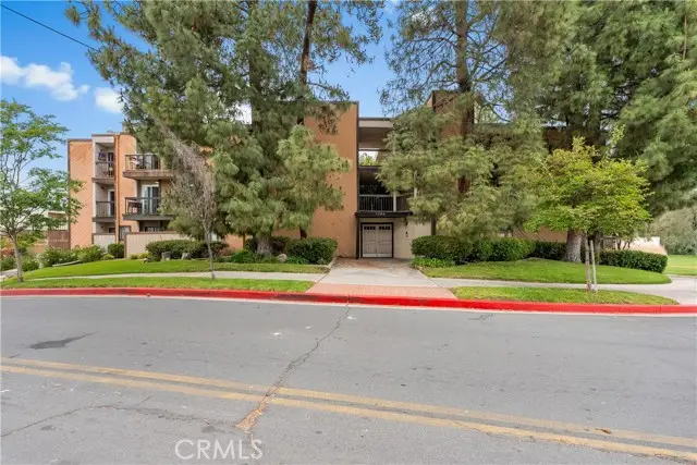 1745 Holly  #302, Glendale, CA 91206 - #2