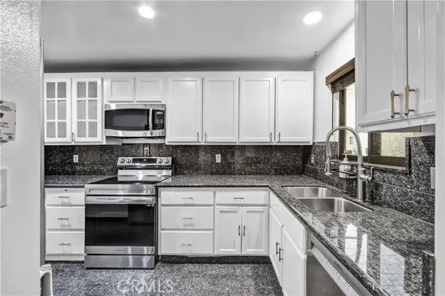 1900 Vine Street  #212, Los Angeles, CA 90068 - #2