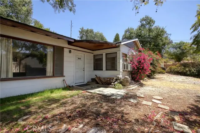 9940 Sunland Boulevard, Sunland, CA 91040 - #1