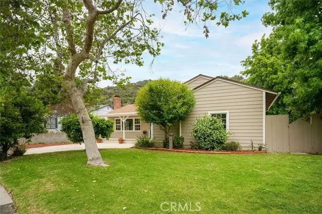 955 Eilinita, Glendale, CA 91208 - #3