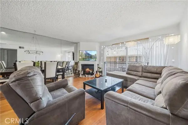 1236 1236 N Columbus Avenue  #27, Glendale, CA 91202