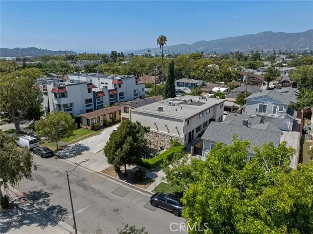 337 Acacia Avenue, Glendale, CA 91204 - #2