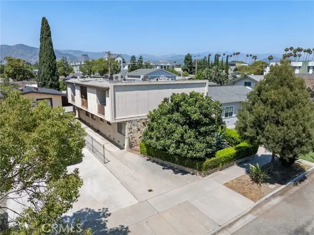 337 Acacia Avenue, Glendale, CA 91204 - #3