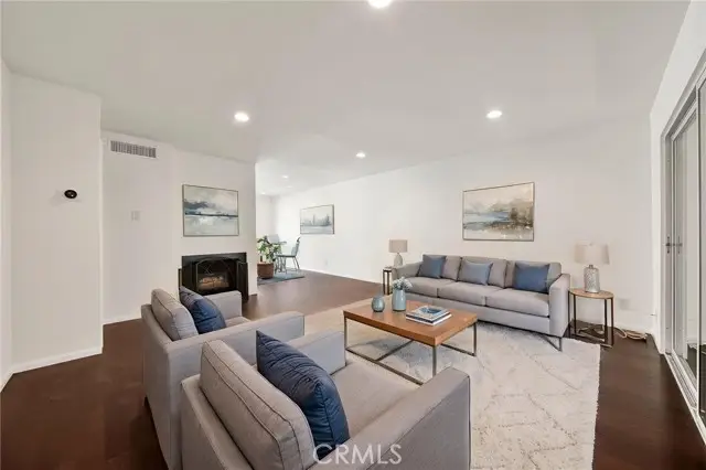 9745 Via Roma, Burbank, CA 91504 - #3