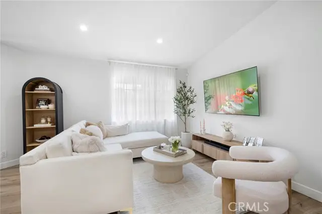 11300 Foothill Boulevard  #63, Sylmar, CA 91342 - #3