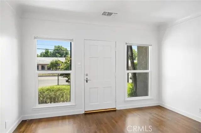 6723 Hazeltine, Van Nuys, CA 91405 - #3
