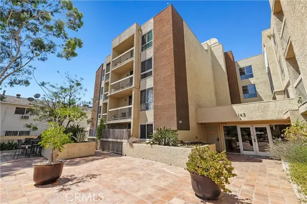 5143 Bakman Avenue  #320, North Hollywood, CA 91601