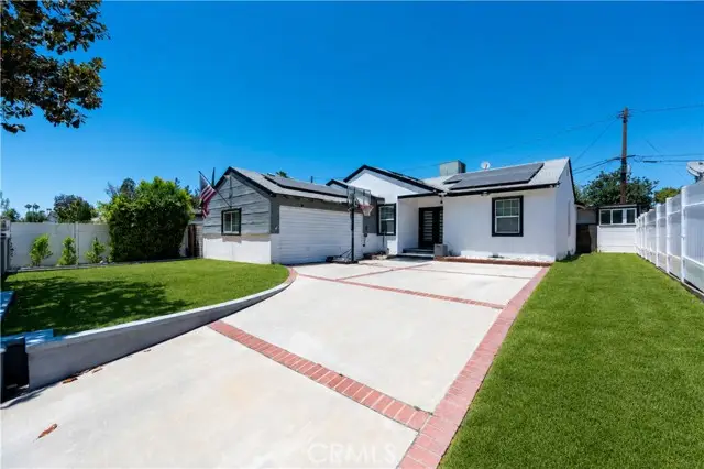 12521 Stagg Street, North Hollywood, CA 91605 - #1
