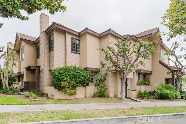 1245 Grandview Avenue  #4, Glendale, CA 91201 - #1