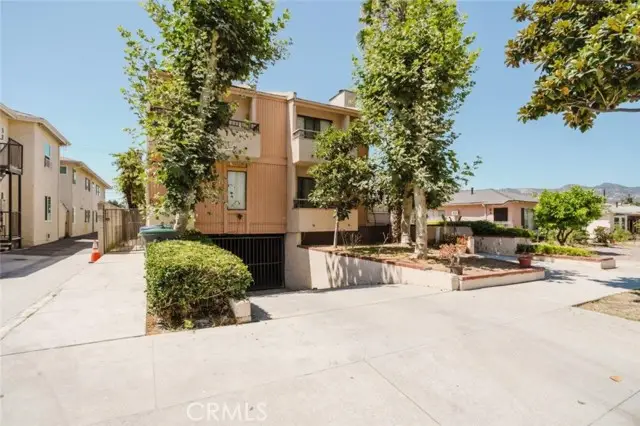608 Hawthorne Street  #C, Glendale, CA 91204 - #2