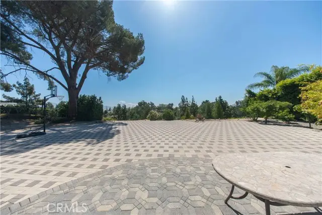 16594 Knollwood Drive, Granada Hills, CA 91344 - #2