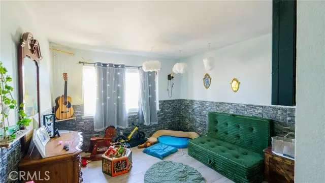 1048 Vallejo Avenue, Simi Valley, CA 93065 - #3