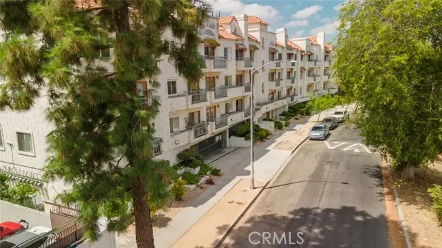 13220 Valleyheart Drive  #202, Studio City, CA 91604 - #2