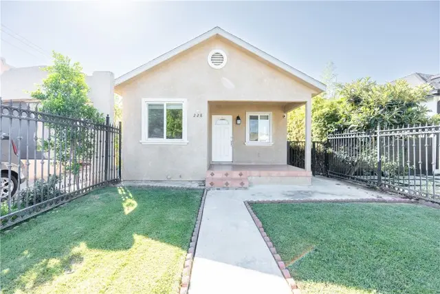 228 Alexander Avenue, San Fernando, CA 91340 - #2