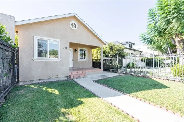 228 Alexander Avenue, San Fernando, CA 91340 - #3