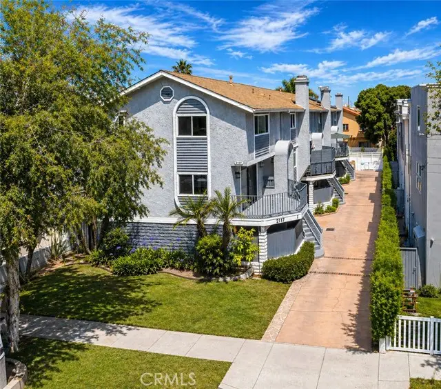 2117 Grant Avenue, Redondo Beach, CA 90278 - #3