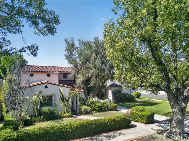 1163 Geneva Street, Glendale, CA 91207 - #2