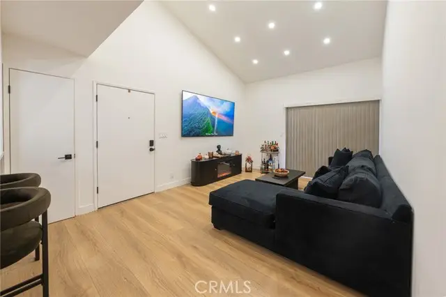 9714 Sepulveda  #217, North Hills, CA 91343 - #3
